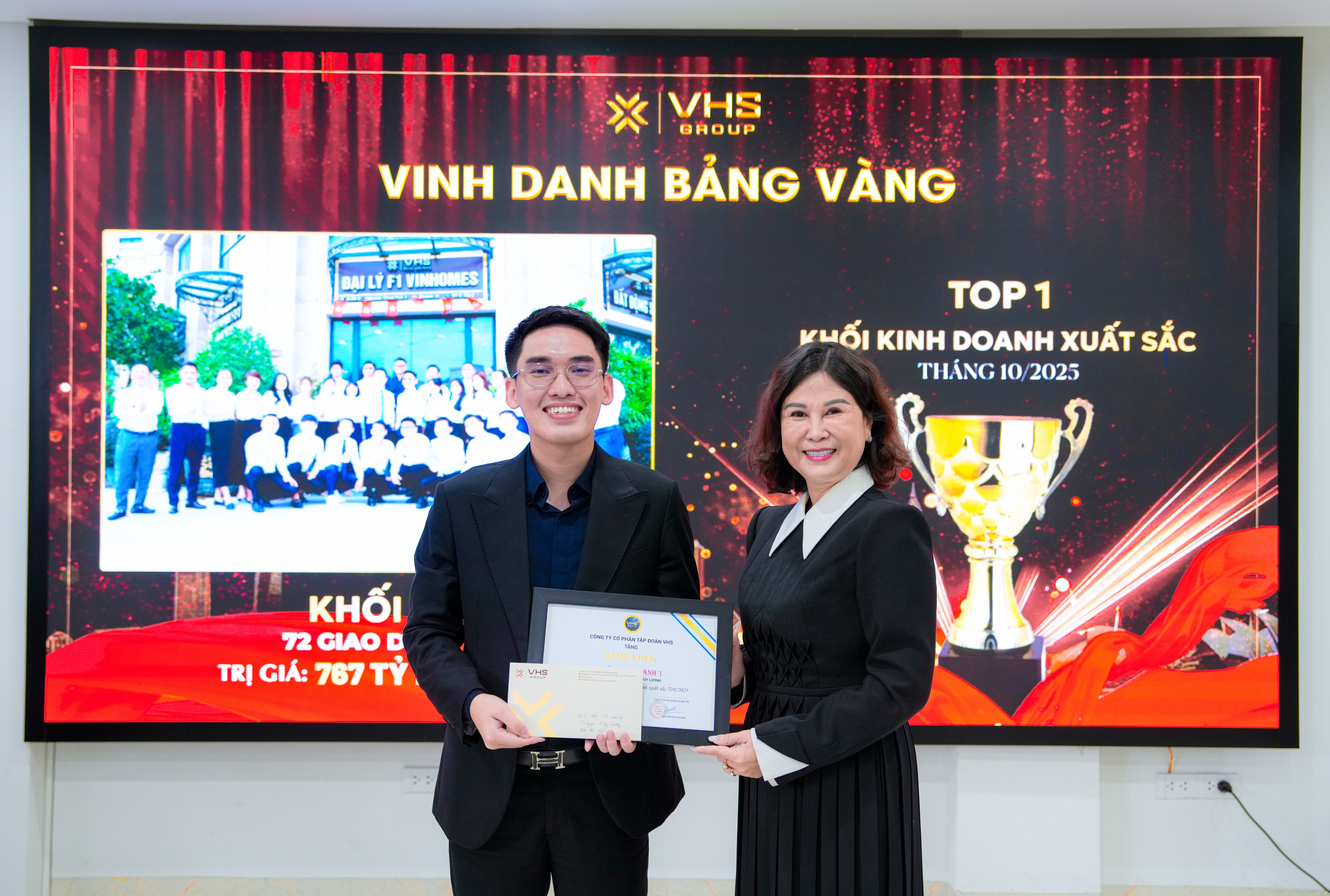 Khối 1 đạt Top 1 khối kinh doanh xuất sắc tháng 10/2025